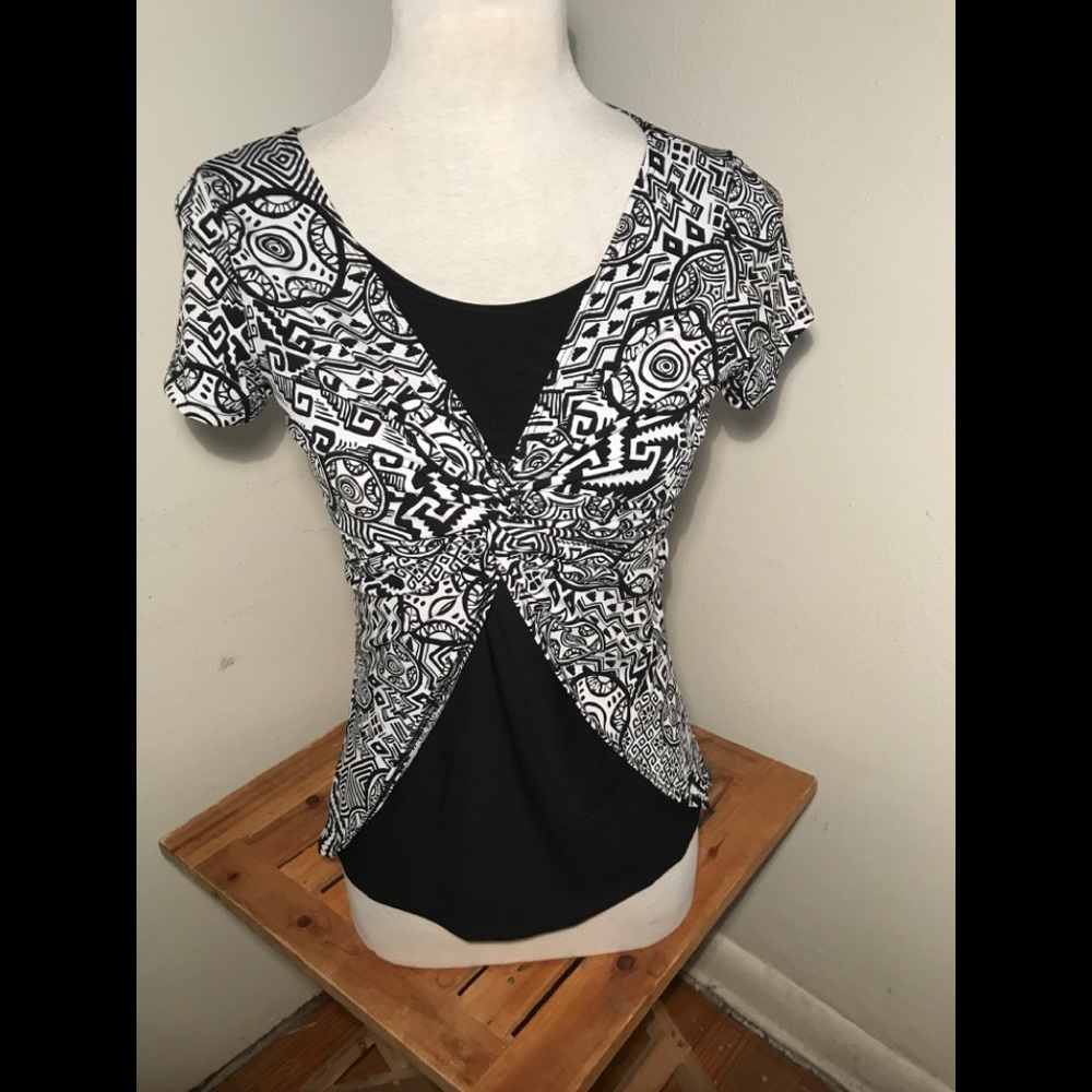 Only 9  Twist Top-SZ MP